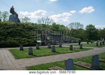 Seelow, Germany - May 09, 2020: Monument To Soviet Soldiers And A Memorial Cemetery At The Site Of T