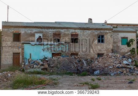 A One Collapsed House Full Of Rubble