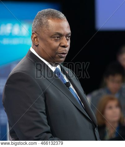 U.s. Defense Secretary Lloyd Austin
