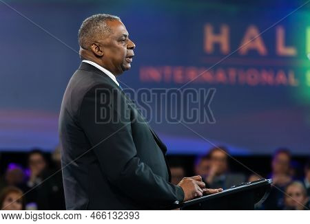 U.s. Defense Secretary Lloyd Austin