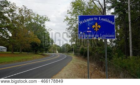 Welcome To Louisiana Street Sign At The State Border - Shreveport, Louisiana - November 04, 2022