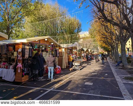 Frascati, Italy - December 4, 2022: View Of Traditional Christmas Market In The Center Of Frascati T