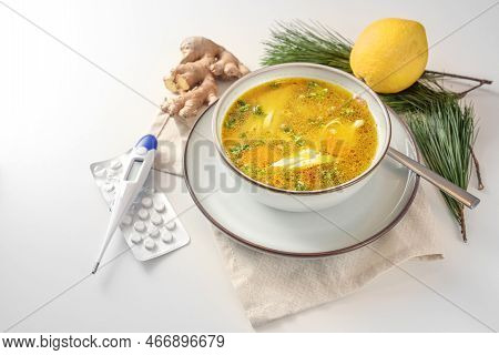 Stay Healthy In The Cold And Flu Season With Chicken Soup, Ginger And Lemon As Home Remedies, Fiber 