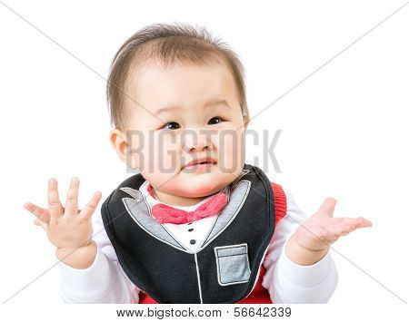 Kleine Jungen, die isoliert auf weiss