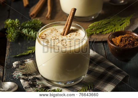 Homemade White Holiday Eggnog
