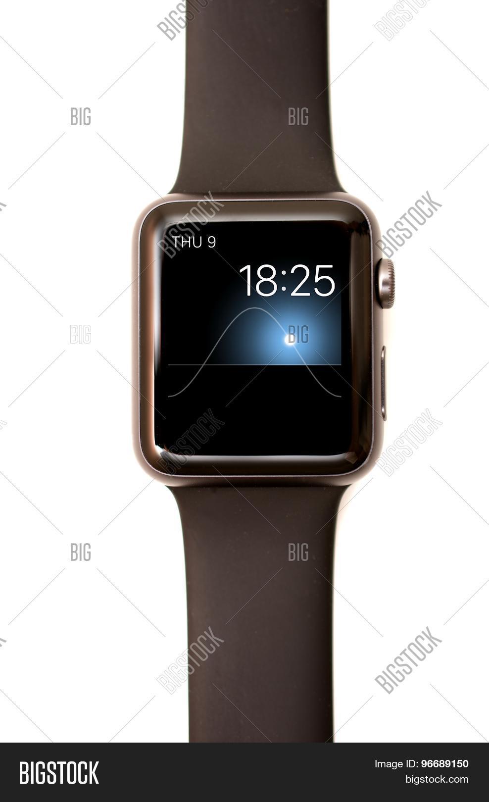 apple watch solar