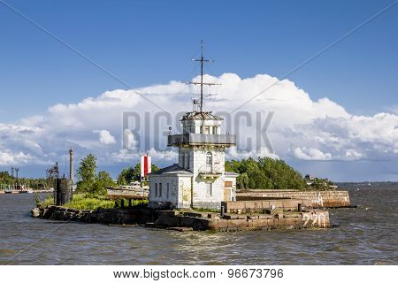 Peter Harbor.gates To The Harbor In Kronstadt, St-petersburg.