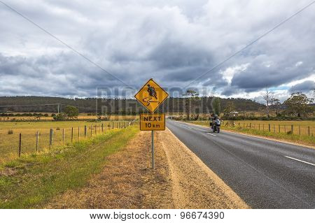 Motorcyclist Warning Sign