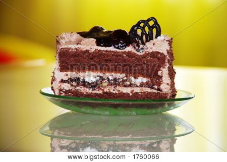 Pice เชอร์รี่เค้กช็อกโกแลตกับครีม