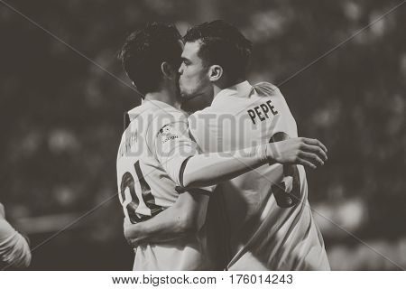 VILLARREAL, SPAIN - FEBRUARY 26: (L) Morata and Pepe during La Liga match between Villarreal CF and Real Madrid at Estadio de la Ceramica on February 26, 2017 in Villarreal, Spain