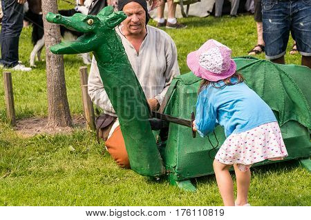 Wadkoping Orebro Sweden Juli 2016 Mediaval Fair With Market And Nights Reenactment