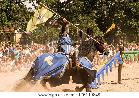 Wadkoping Orebro Sweden Juli 2016 Mediaval Fair With Market And Nights Reenactment