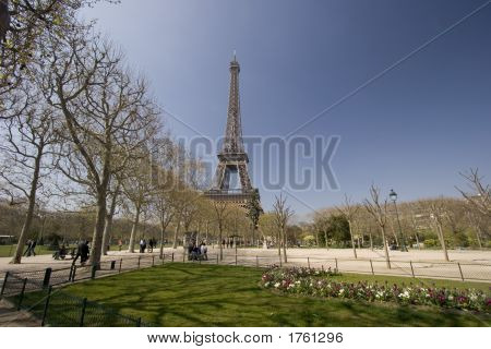 070407_028_Paris_Eifel_Tower