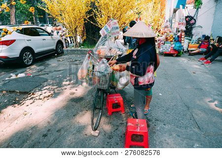 Ho Chi Minh City, Vietnam - 02 2018: Vietnamese Sandwich Or Banh Mi Thit Sell On Street. Stock Photo