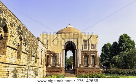New Delhi, India - November 25: Alai Darwaza Or Alai Gate, The Entrance To The Quwwat-ul-islam Mosqu