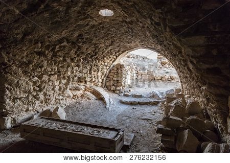 Al Jaya, Jordan, December 06, 2018 : Covered Passage Between Rooms In The Courtyard Of The Medieval 