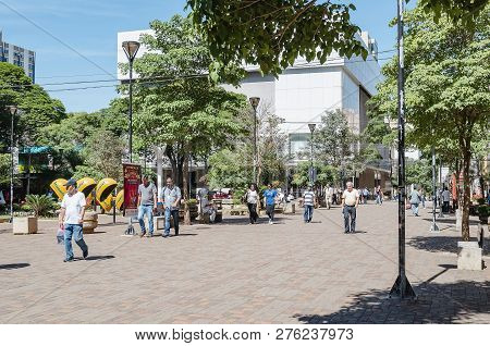 Londrina - Pr, Brazil - December 12, 2018: Parana Avenue, Downtown Street With Commerce, Local Peopl