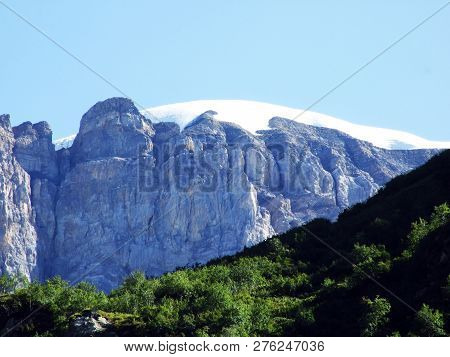View To The Hinter Selbsanft Peak In Mountain Mass Glarus Alps - Canton Of Glarus, Switzerland