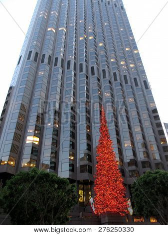 San Francisco - December 28, 2011: Light Up Christmas Tree In Front Of Skyscraper 555 California Str