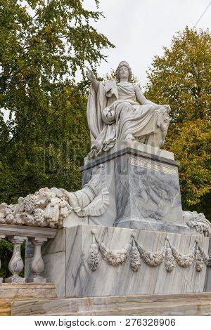 Fredensborg, Denmark- 30 August 2014: Sculptures In Palace Gardens. The Largest Historical Gardens I