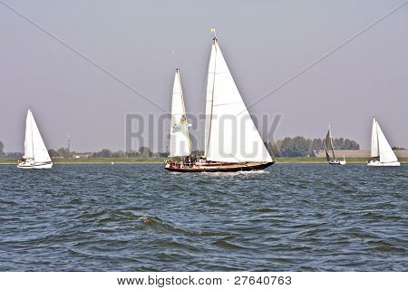 北海、オランダでのセーリング