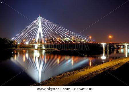 Warsaw om natten