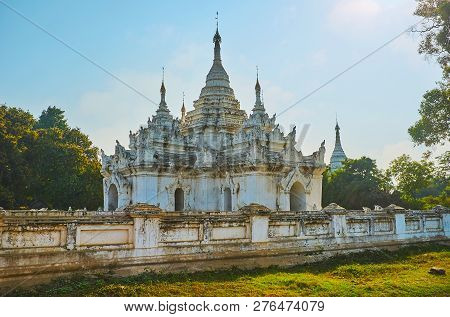 The Ornate White Temple And Stupa Of Historic Desada Taya Complex, Located Among The Farmlands Of Av