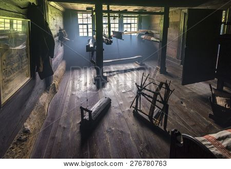 Hofstetten Bei Brienz, Switzerland -  April 2017: Interior Of The Countryside House In Ballenberg Op