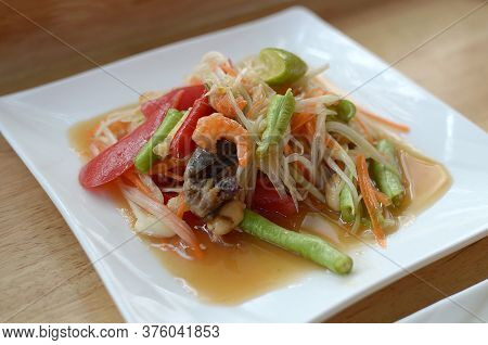 Thai Spicy Green Papaya Salad, Som Tum,thai Food.