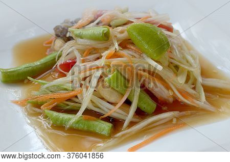 Thai Spicy Green Papaya Salad, Som Tum,thai Food.