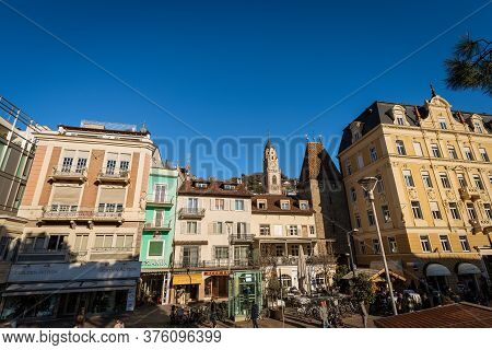 Merano, Italy - Dec 7, 2015: Merano Downtown In Piazza Della Rena (rena Square) With The Bell Tower 