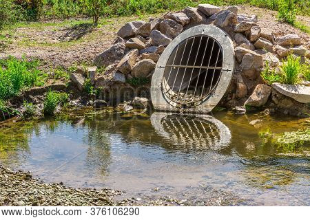Water drainage pipe prevening from overflooding farm and urbanisation land.