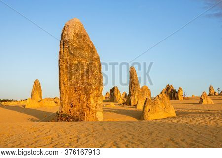 An image of the beautiful Pinnacles Desert in western Australia