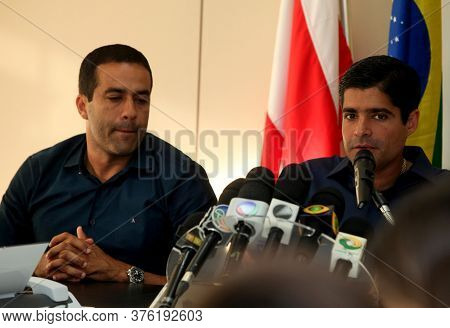 Salvador, Bahia / Brazil - October 3, 2016: Bruno Reis, Vice Mayor Of Salvador, Talks With Acm Neto,