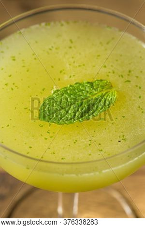 Homemade Refreshing Southside Mint Cocktail