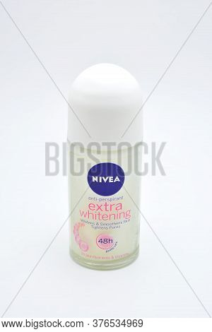 Quezon City, Ph - July 8 - Nivea Anti Perspirant Extra Whitening Deodorant On July 8, 2020 In Quezon