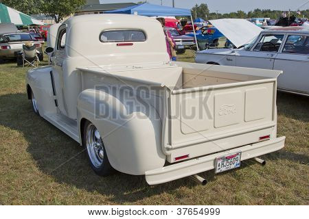 1950 Z bílé Ford Pickup zadní pohled
