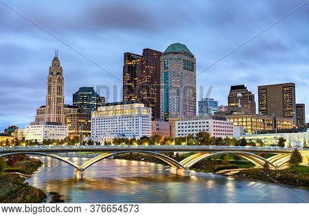 Cityscape Of Columbus Above The Scioto River In Ohio, United States
