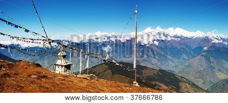 panoramatický pohled z Langtang Ganesh Hima