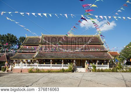 Lao Huay Xay Wat Chomkao Manilat Temple