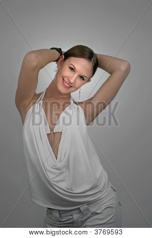 Tyttö studiossa