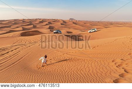 The Empty Quarter, Or Rub Al Khali - The World's Largest Sand Deser In Dubai. Little Girl In The Des