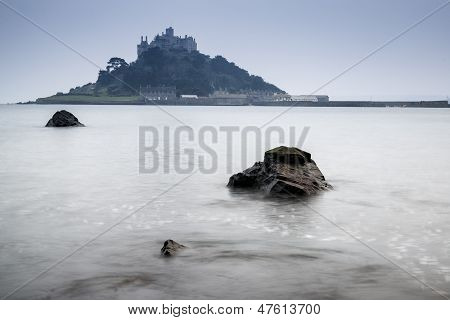Mount Bay Marazion longue exposition paysage St Michael pendant le crépuscule Cornwall en Angleterre