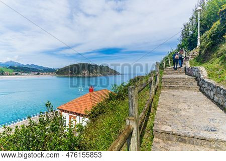 Ribadesella, May 5, 2023. View Of The Tourist Town Of Ribadesella, In Asturias, Spain