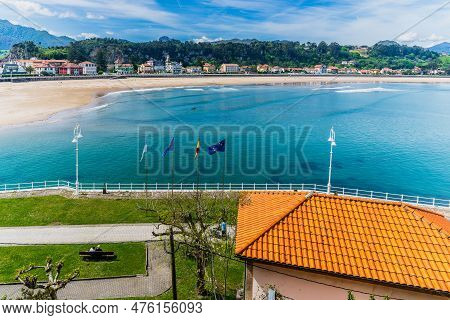 Ribadesella, May 5, 2023. View Of The Tourist Town Of Ribadesella, In Asturias, Spain