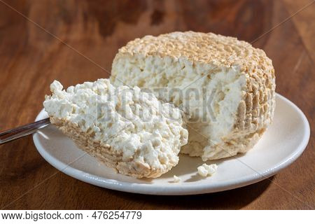 Polish Skimmed Fresh Smoked Milk Twarog Cheese, White Cow Cheese Compared To Curd, Quark, Or Cottage