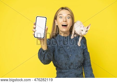 Amaized Attractive Adorable Young Woman With Sphynx Cat On Her Shoulder Holding In Hands New Cool De