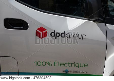 Bordeaux , Aquitaine  France - 05 02 2023 : Dpd Group Logo Text And Brand Sign On Van Panel Truck Of
