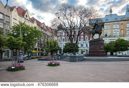 Monument To King Danylo Halytskyi In Lviv