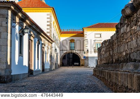 Evora, Portugal - June 29, 2022: Pousada Hotel Convent In The Old Town With Buildings Painted In Whi